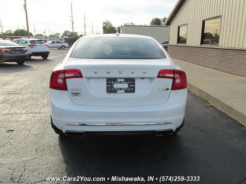 Used 2017 Volvo S60 T5 Inscription image 7