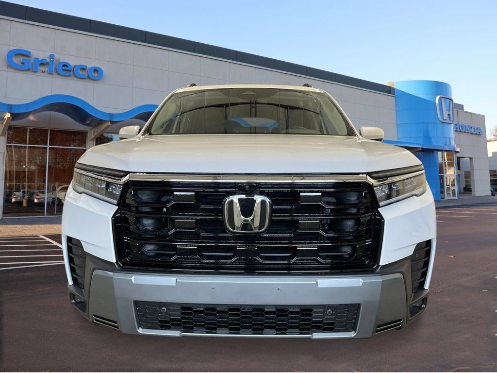 New 2026 Honda Pilot Touring image 10