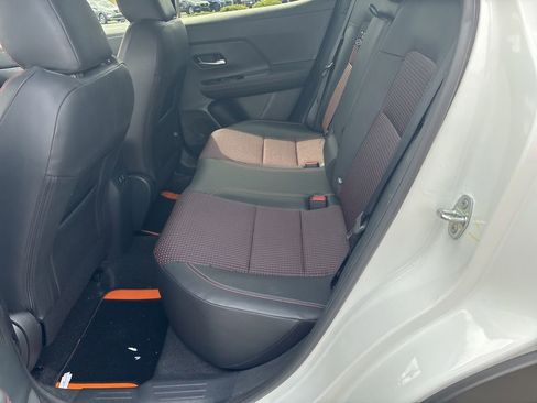 Used 2025 Nissan Kicks SR FWD image 21