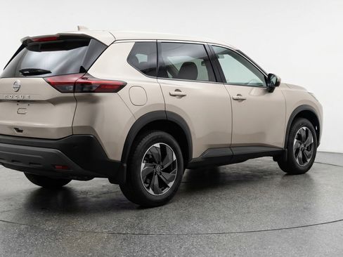 Used 2025 Nissan Rogue SV image 9