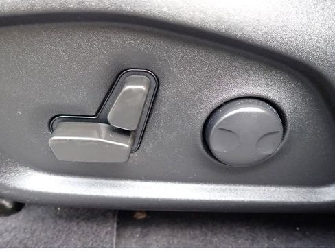 Used 2022 Jeep Compass Limited image 22