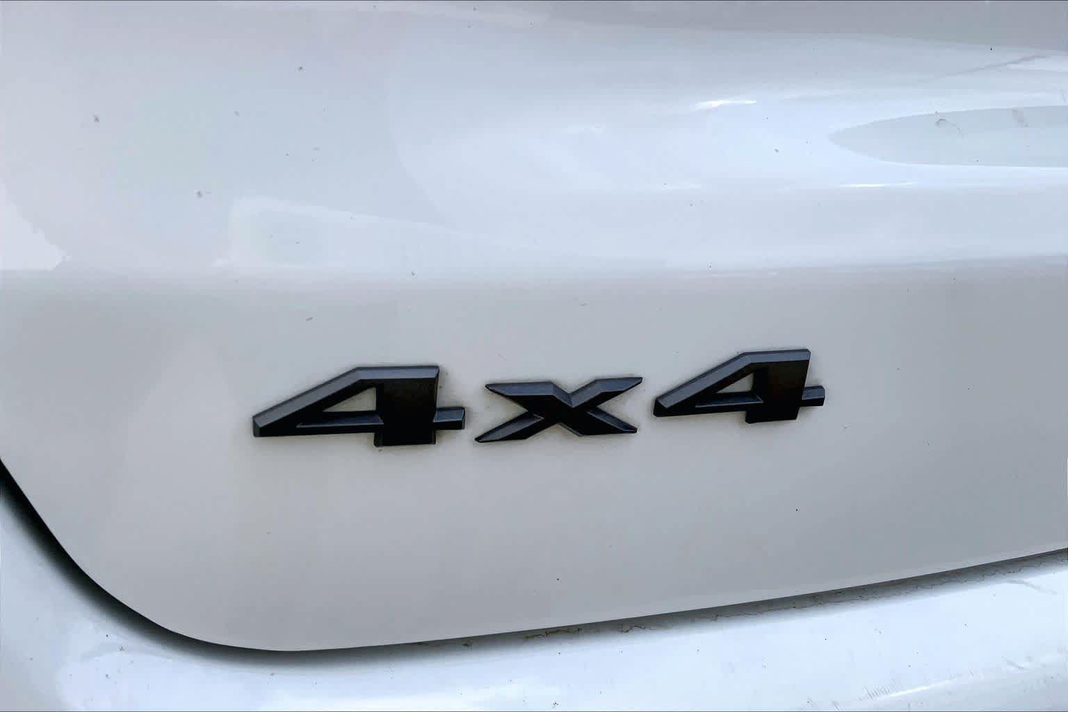 Used 2025 Jeep Compass Trailhawk AWD/4WD image 31