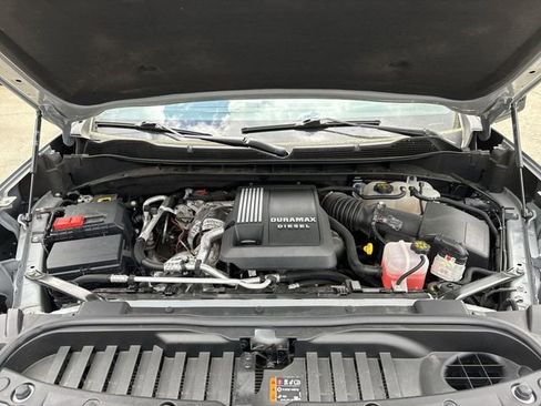 Used 2024 Chevrolet Silverado 1500 ZR2 w/ Technology Package image 10