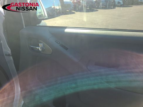 Used 2019 Nissan Frontier SV image 21