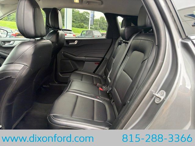 Used 2023 Ford Escape Platinum AWD/4WD image 24