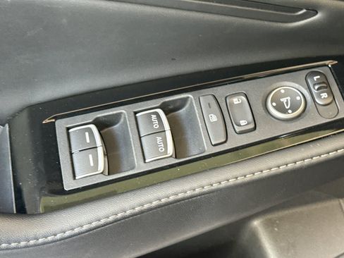 Used 2023 Honda Accord Touring image 13