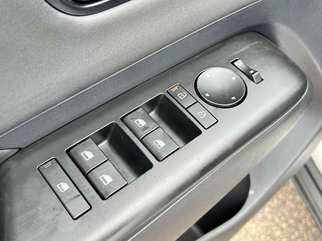 Used 2024 Hyundai Kona Limited AWD/4WD image 14