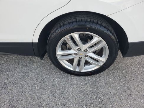 Used 2018 Chevrolet Equinox Premier image 20