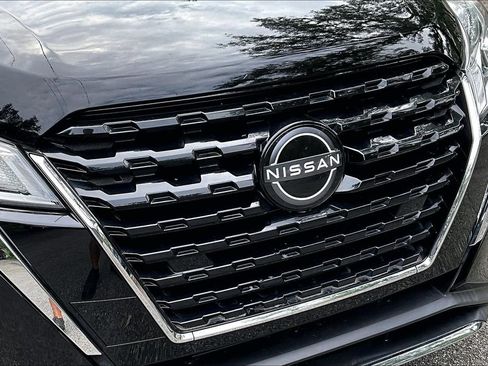 Used 2022 Nissan Kicks S FWD image 33