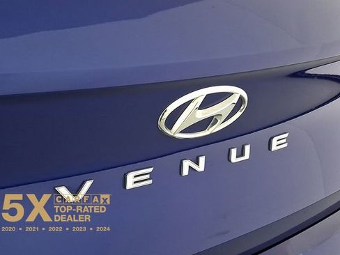 Certified 2024 Hyundai Venue SEL image 35