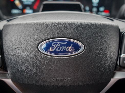Used 2025 Ford Explorer ST RWD image 15