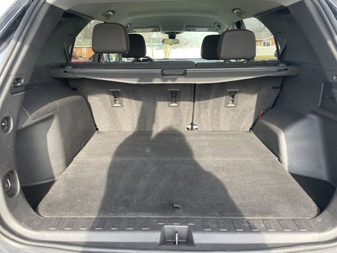 Used 2023 Chevrolet Equinox LT image 12
