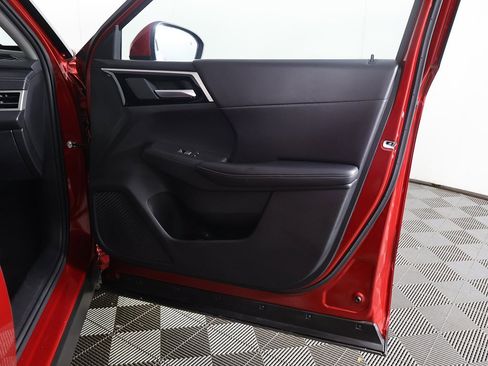 Used 2024 Mitsubishi Outlander SE Black Edition image 24