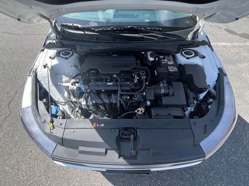 Used 2025 Kia K4 LXS image 31