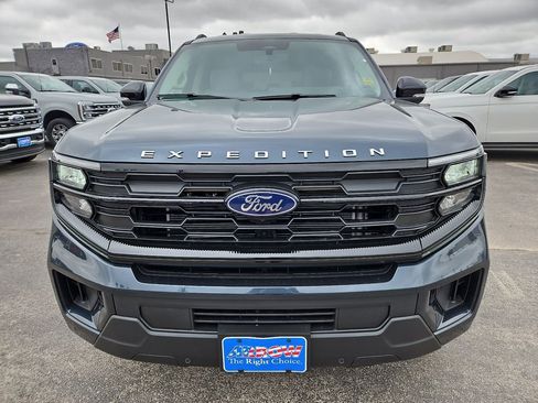 New 2026 Ford Expedition Max Active RWD image 3