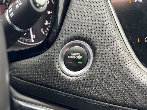 Used 2020 Cadillac XT5 Luxury image 25