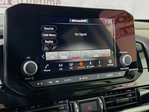 Certified 2025 Nissan Pathfinder SV AWD/4WD image 6