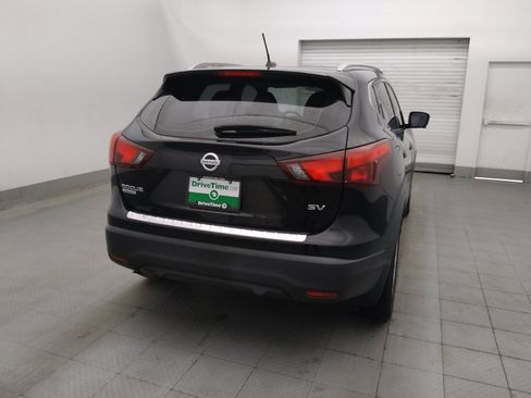 Used 2018 Nissan Rogue Sport SV w/ SV Technology Package FWD image 7