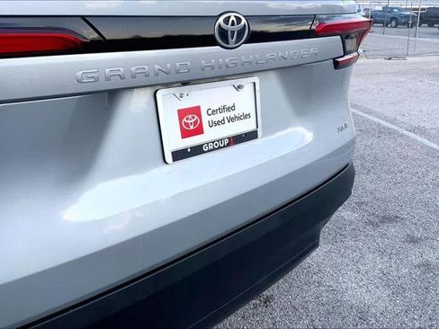 Certified 2024 Toyota Grand Highlander XLE image 10