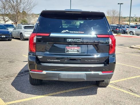 Used 2025 GMC Yukon Elevation w/ LPO, Yukon Black Package image 5