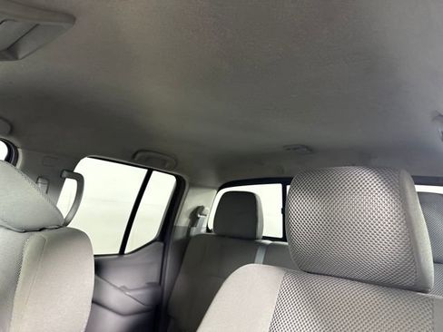 Used 2017 Nissan Frontier SV w/ SV Value Truck Package image 12