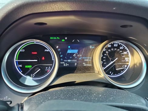 Used 2018 Toyota Camry XLE w/ Audio Package FWD image 10
