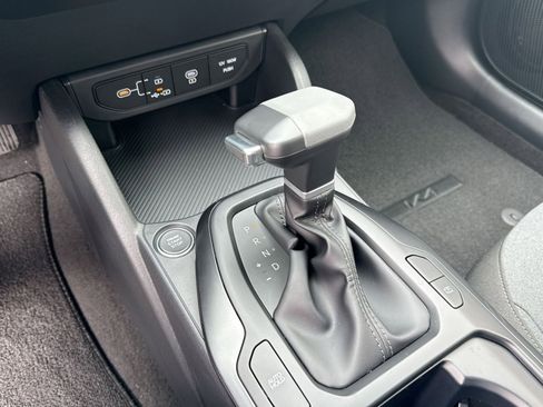 New 2026 Kia K4 LXS FWD image 21