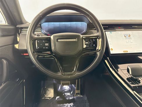 Used 2024 Land Rover Range Rover Sport Dynamic SE image 32