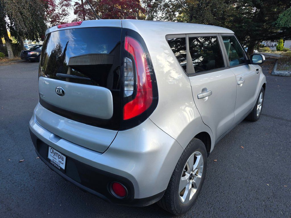 Used 2017 Kia Soul FWD image 4