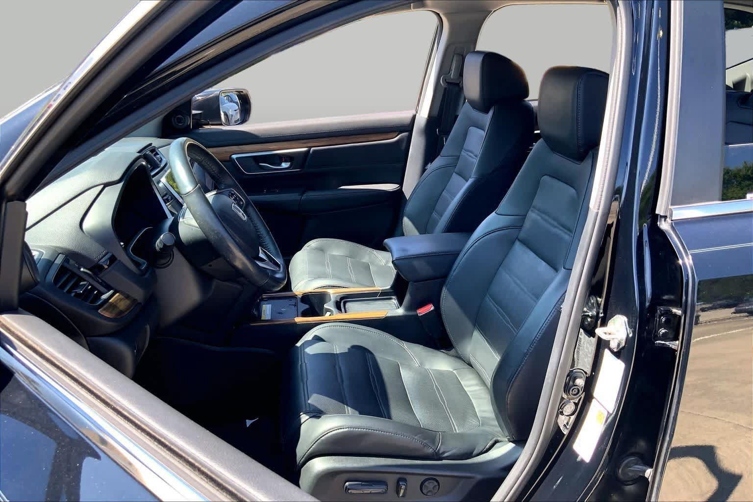 Used 2020 Honda CR-V Touring image 8
