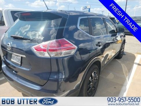 Used 2016 Nissan Rogue S FWD image 3