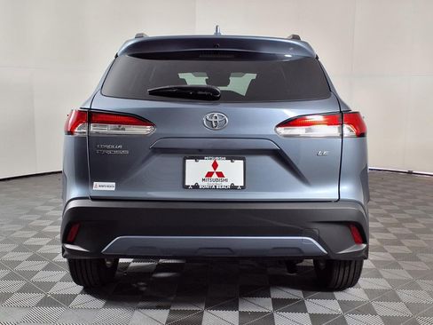 Used 2024 Toyota Corolla Cross LE image 6
