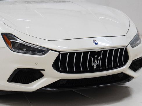 Used 2018 Maserati Ghibli S GranSport image 9