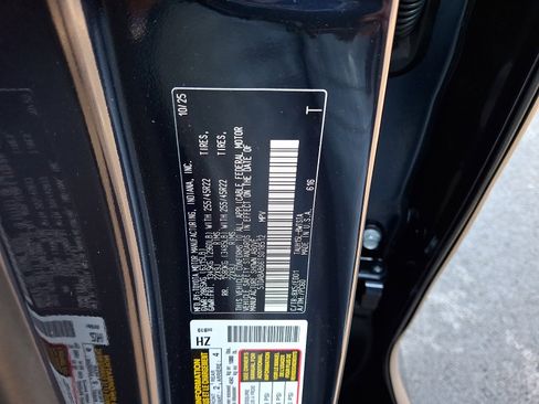 New 2026 Lexus TX 500h AWD image 17