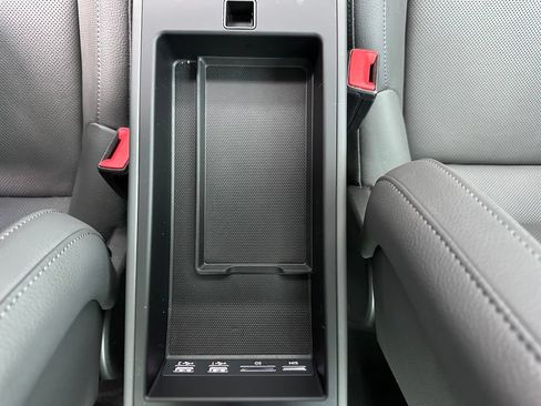 Certified 2021 Porsche 911 Carrera RWD image 32