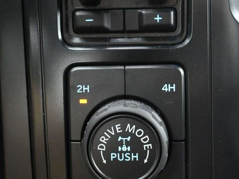 Used 2025 Ford F150 Raptor image 19