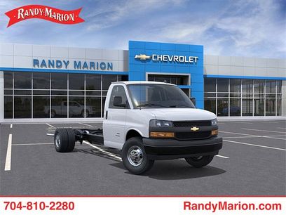 New 2025 Chevrolet Express 3500 w/ Power Convenience Package