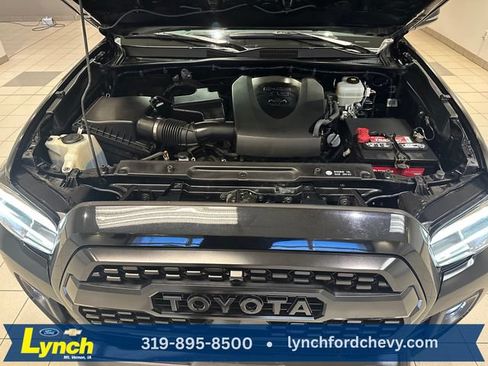 Used 2019 Toyota Tacoma TRD Off-Road AWD/4WD image 26