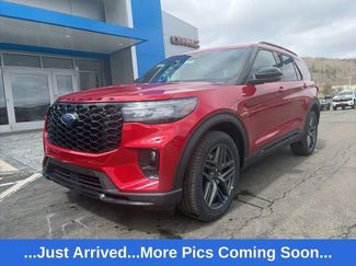 New 2026 Ford Explorer ST-Line video 1