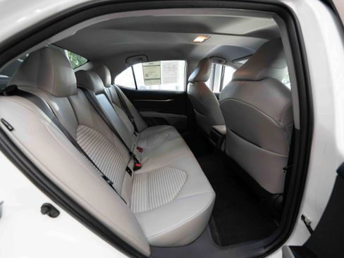 Used 2022 Toyota Camry SE image 24