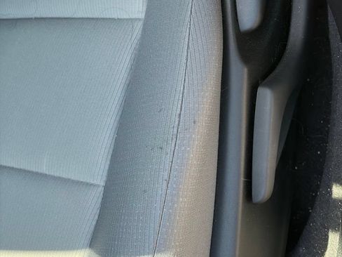 Used 2016 Toyota Corolla L FWD image 5