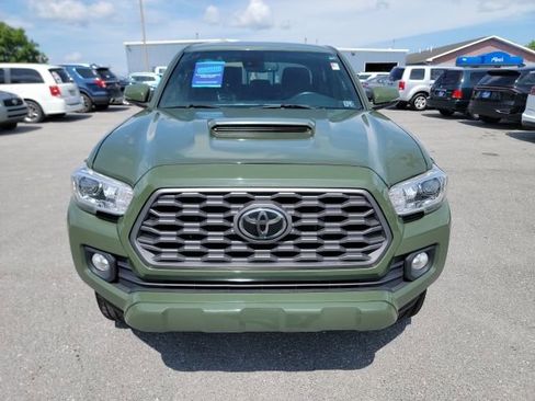 Used 2021 Toyota Tacoma TRD Sport image 10