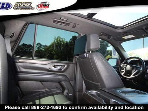 Used 2021 Chevrolet Tahoe Z71 w/ Luxury Package AWD/4WD image 19