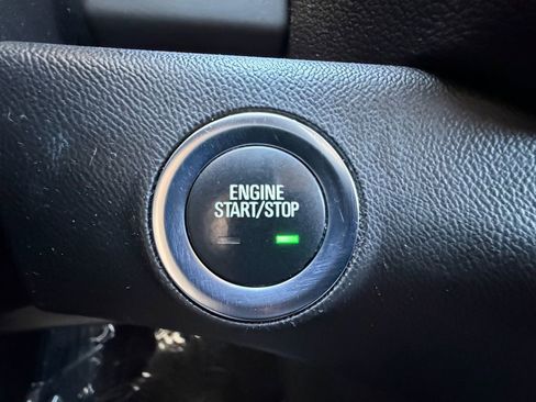 Used 2020 GMC Terrain SLT AWD/4WD image 25