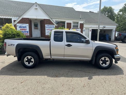 Used 2005 Chevrolet Colorado LS w/ Power Convenience Package AWD/4WD image 8