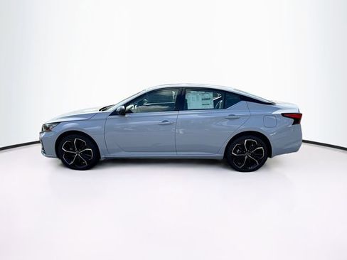 New 2025 Nissan Altima 2.5 SR w/ SR Premium Package image 3