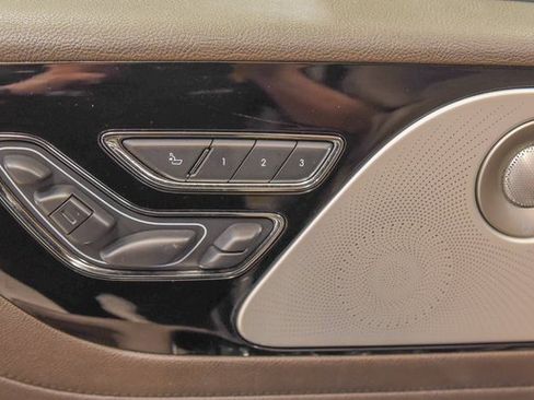 Used 2023 Lincoln Aviator Reserve w/ Equipment Group 201A image 18