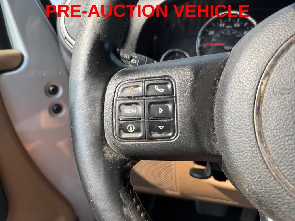 Used 2011 Jeep Wrangler Unlimited Sahara w/ Connectivity Group AWD/4WD image 22