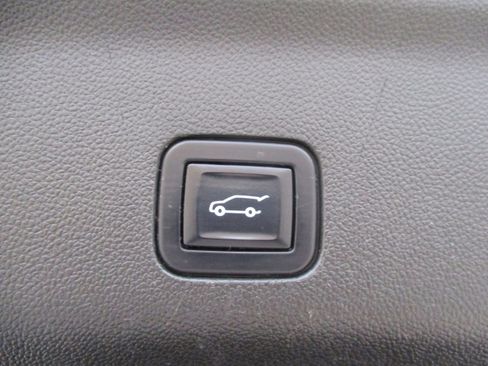 Used 2022 GMC Yukon XL Denali w/ Max Trailering Package image 42