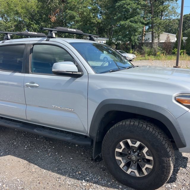 Used 2019 Toyota Tacoma TRD Off-Road AWD/4WD image 6